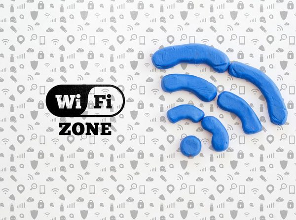 “La Wi-Fi impide conciliar el sueño”.